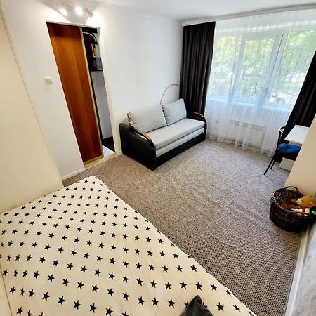 Новая Квартира Uzhhorod Ngoại thất bức ảnh