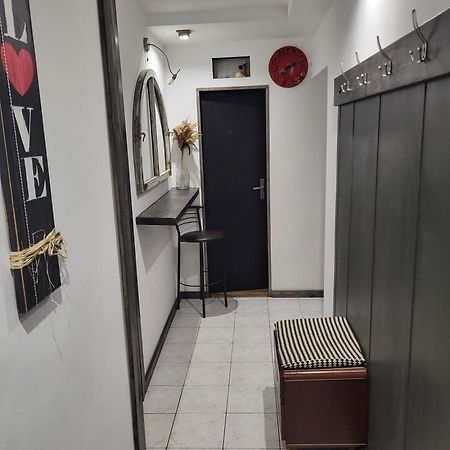 Новая Квартира Uzhhorod Ngoại thất bức ảnh