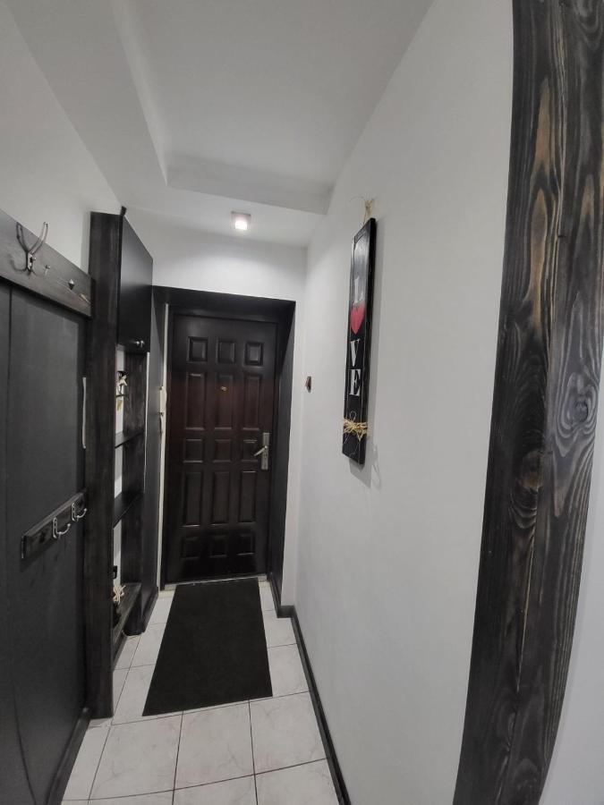 Новая Квартира Uzhhorod Ngoại thất bức ảnh