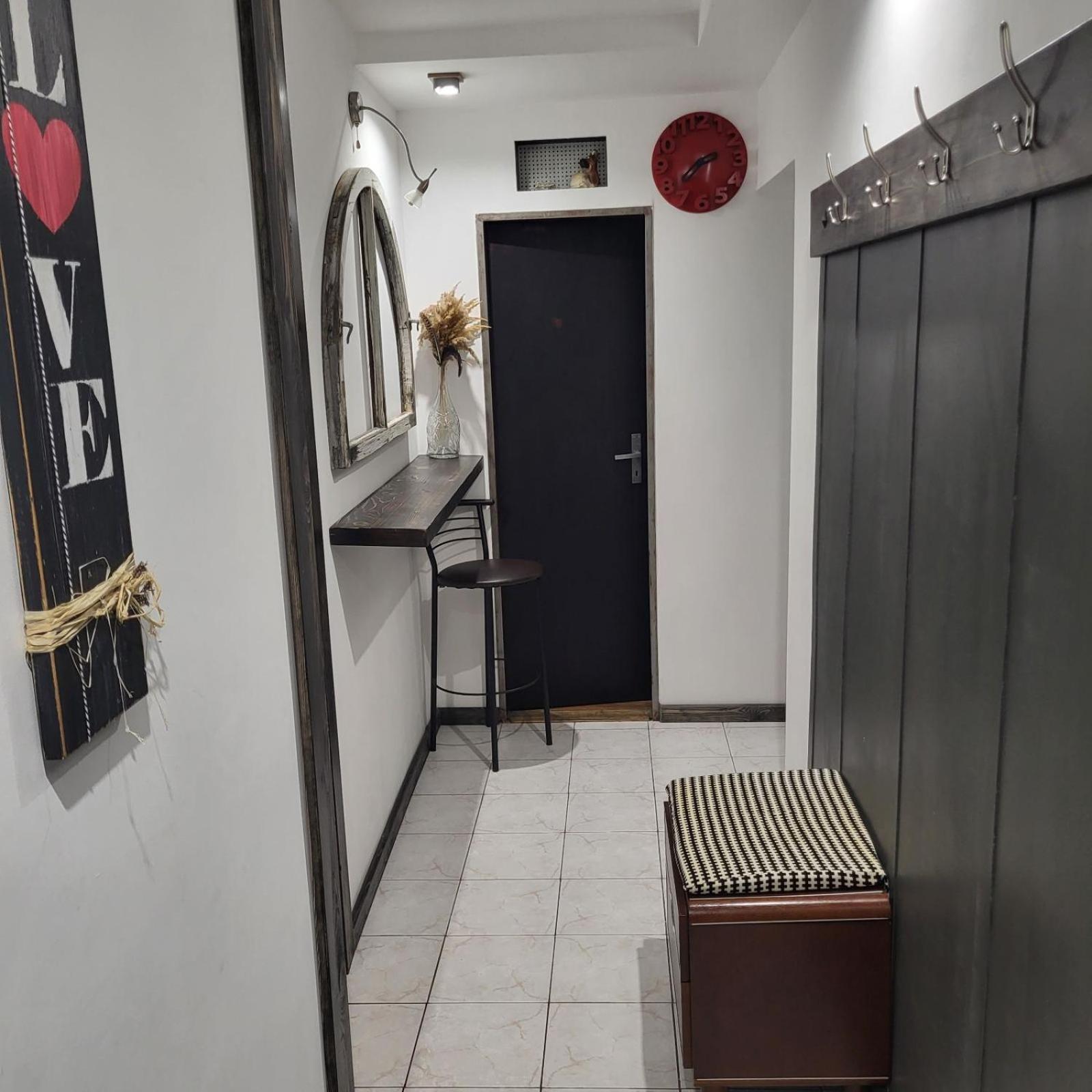 Новая Квартира Uzhhorod Ngoại thất bức ảnh