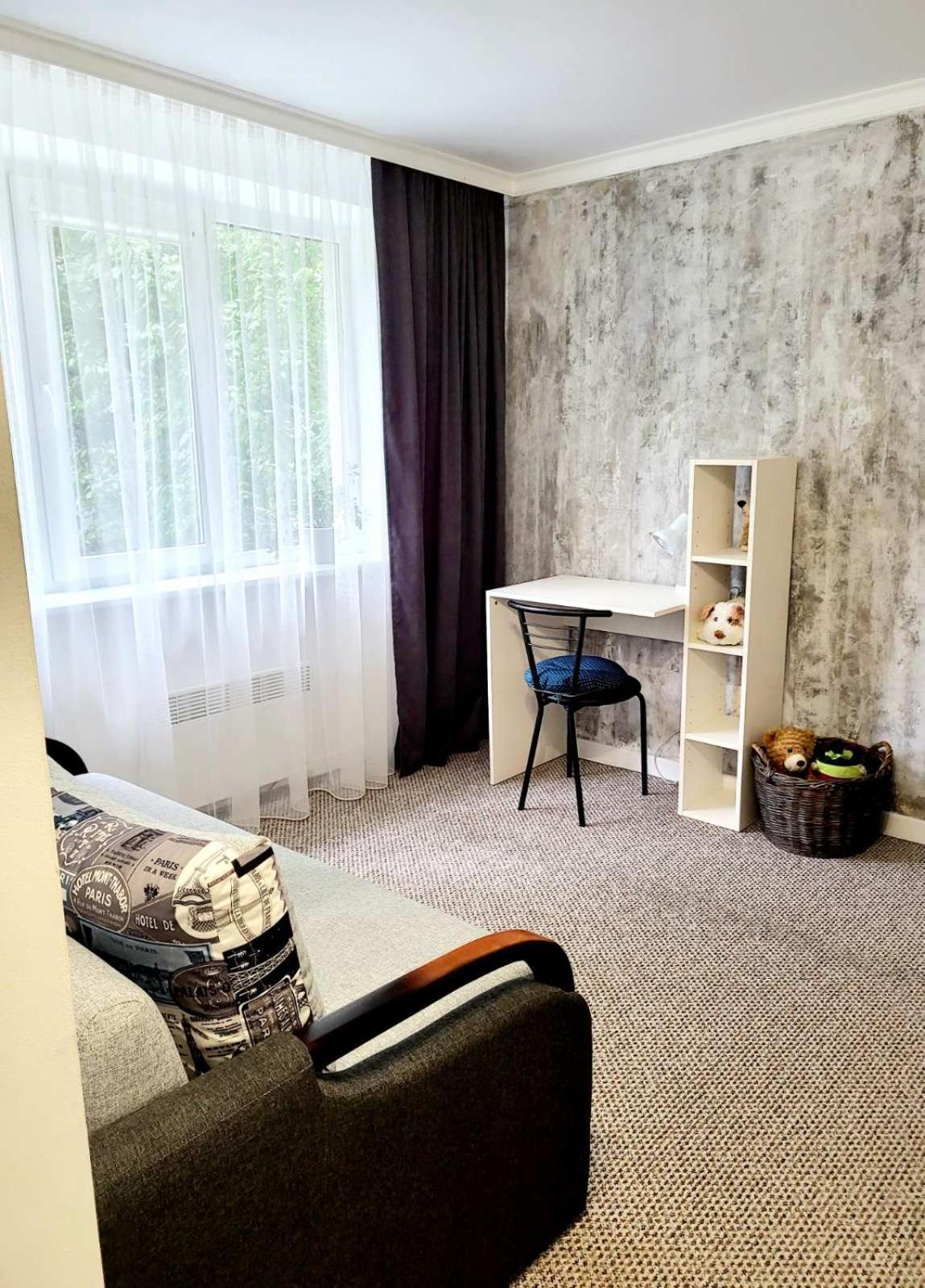 Новая Квартира Uzhhorod Ngoại thất bức ảnh